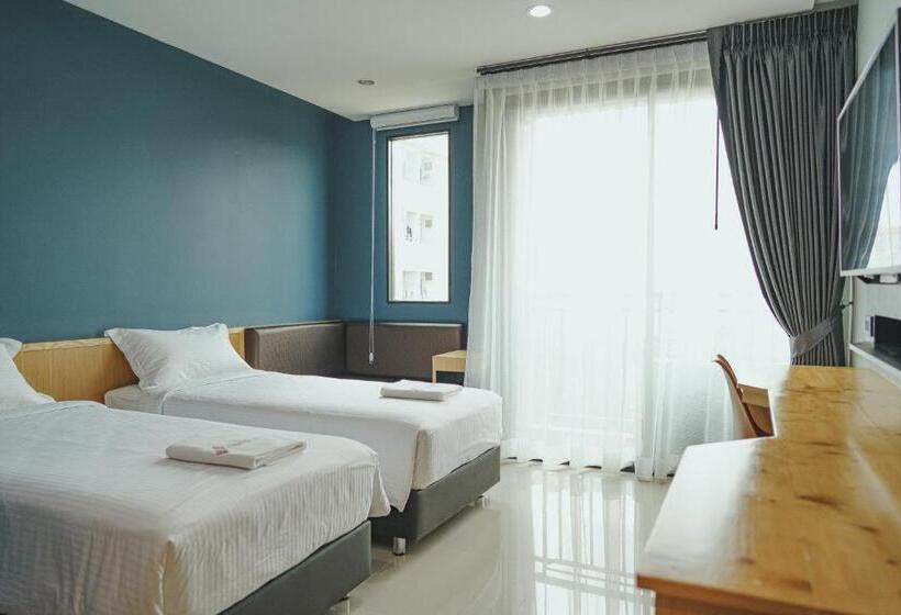 هتل The Cotton Tree Hometel