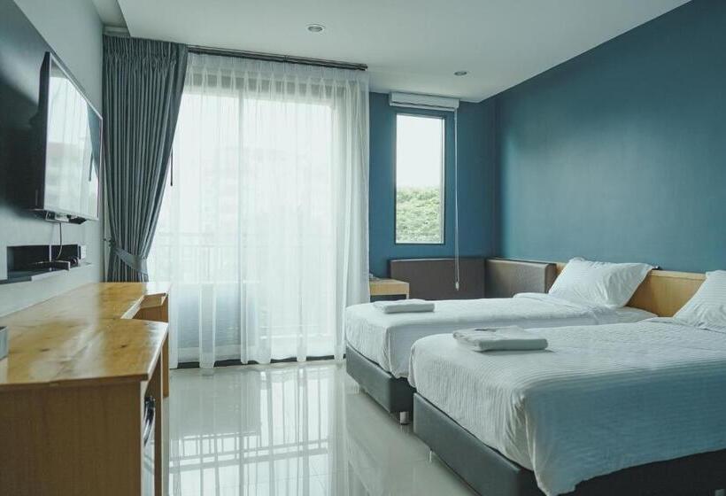 هتل The Cotton Tree Hometel