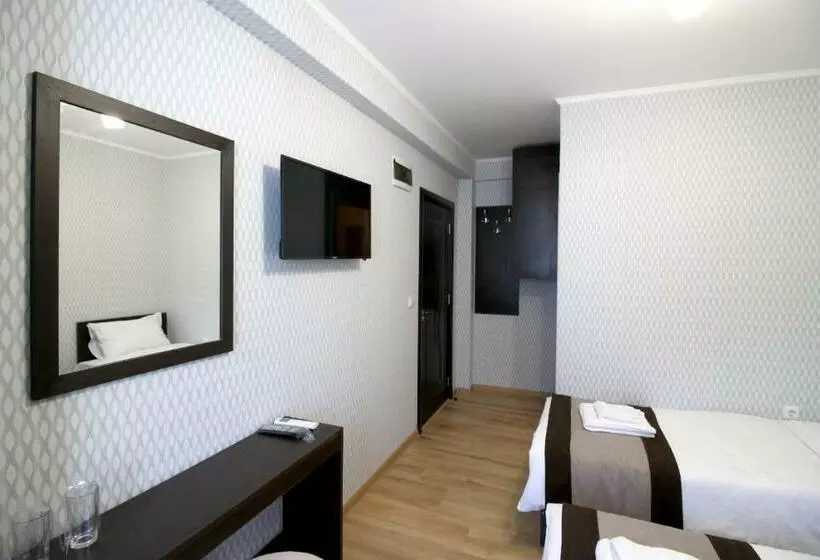 Majatalo къща за гости тони