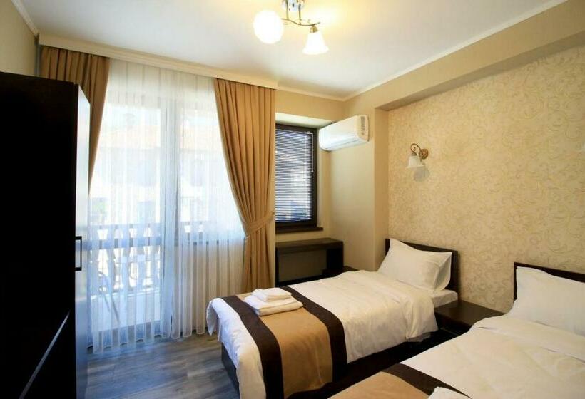 פנסיון къща за гости тони