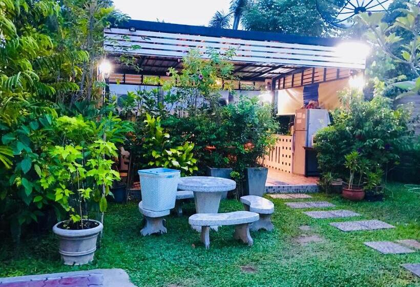 Lomakeskus Baan Chang Residence