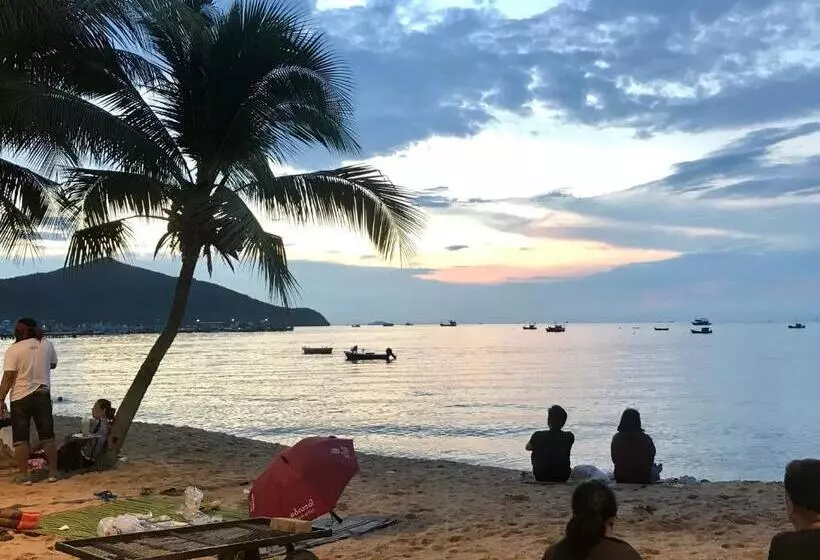 Lomakeskus Baan Chang Residence