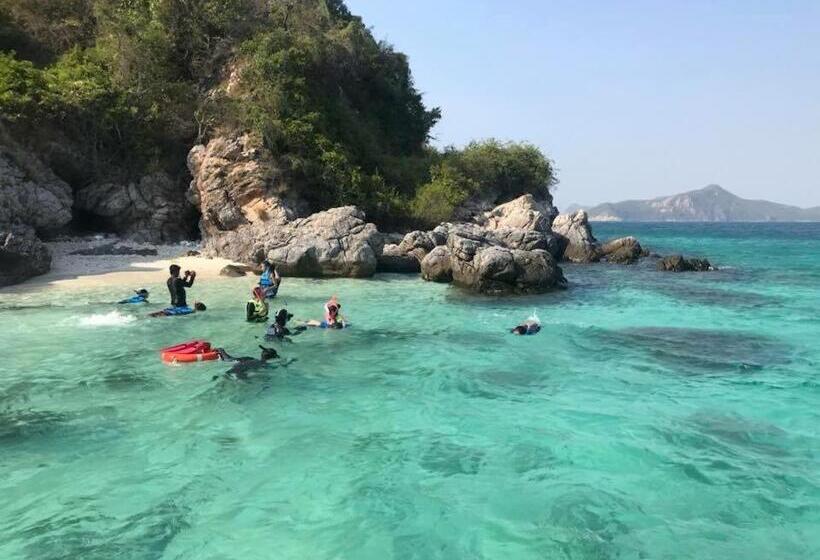 Lomakeskus Baan Chang Residence