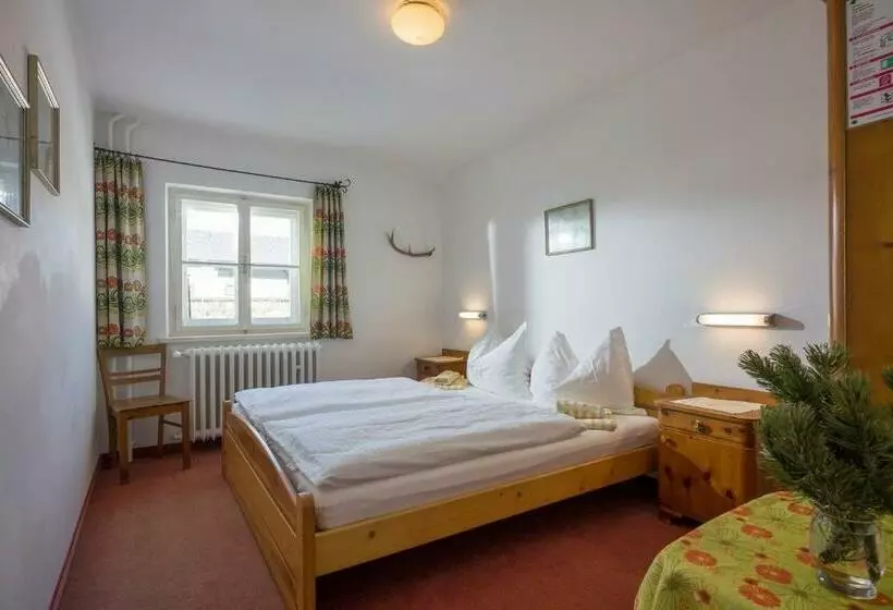 Aamiaismajoitus (B&B) Pension Klausnerhof