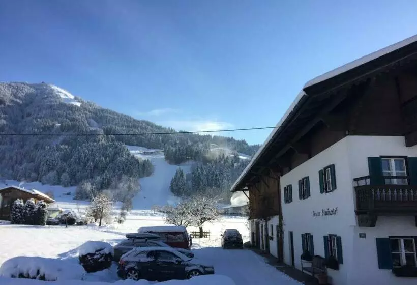 Aamiaismajoitus (B&B) Pension Klausnerhof