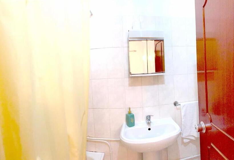 پانسیون The Central Guesthouse