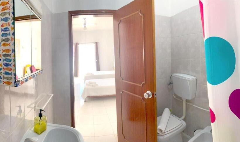 پانسیون The Central Guesthouse