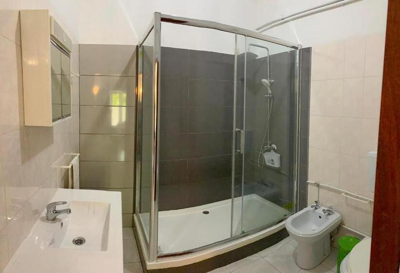 پانسیون The Central Guesthouse