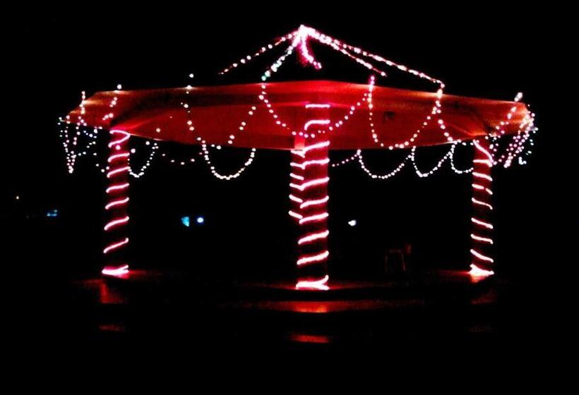 استراحتگاه Adb Kanvas