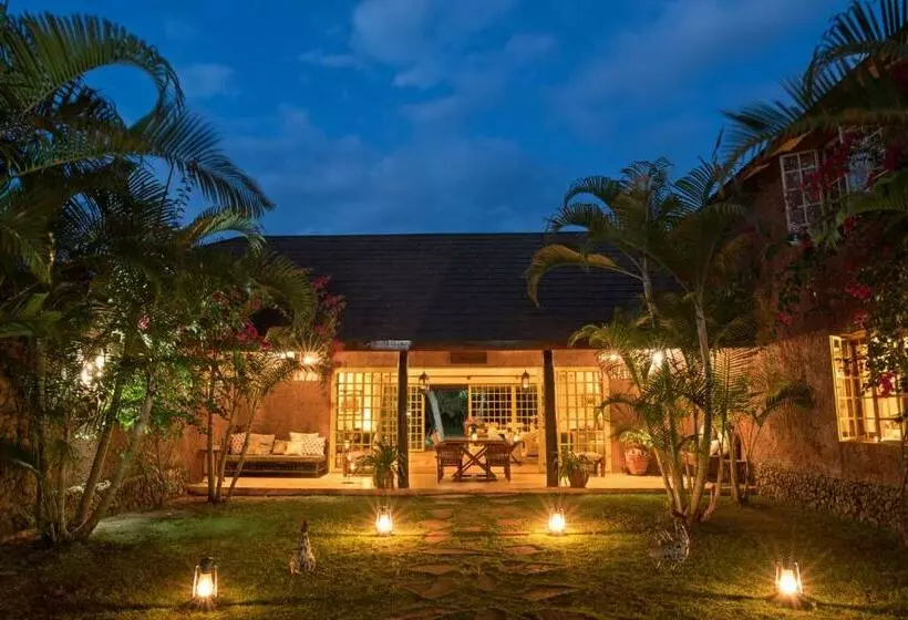 リゾートホテル Kili Villa Kilimanjaro Luxury Retreat