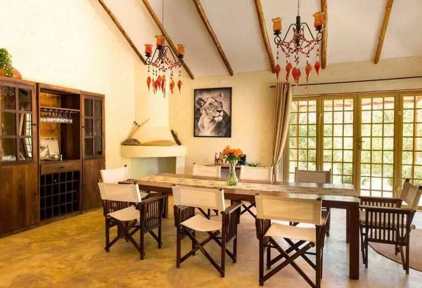 リゾートホテル Kili Villa Kilimanjaro Luxury Retreat