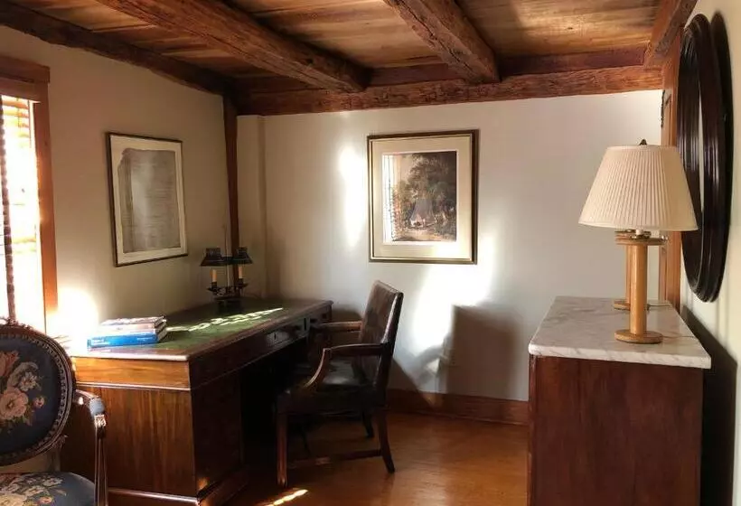 Aamiaismajoitus (B&B) The 1708 House