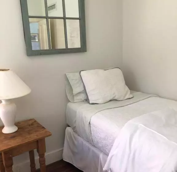 Aamiaismajoitus (B&B) The 1708 House