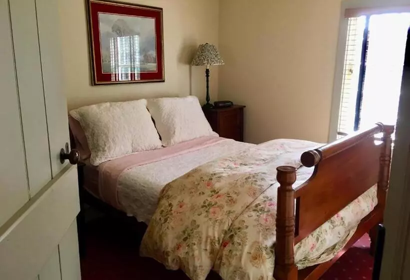 Aamiaismajoitus (B&B) The 1708 House