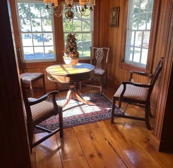 Aamiaismajoitus (B&B) The 1708 House