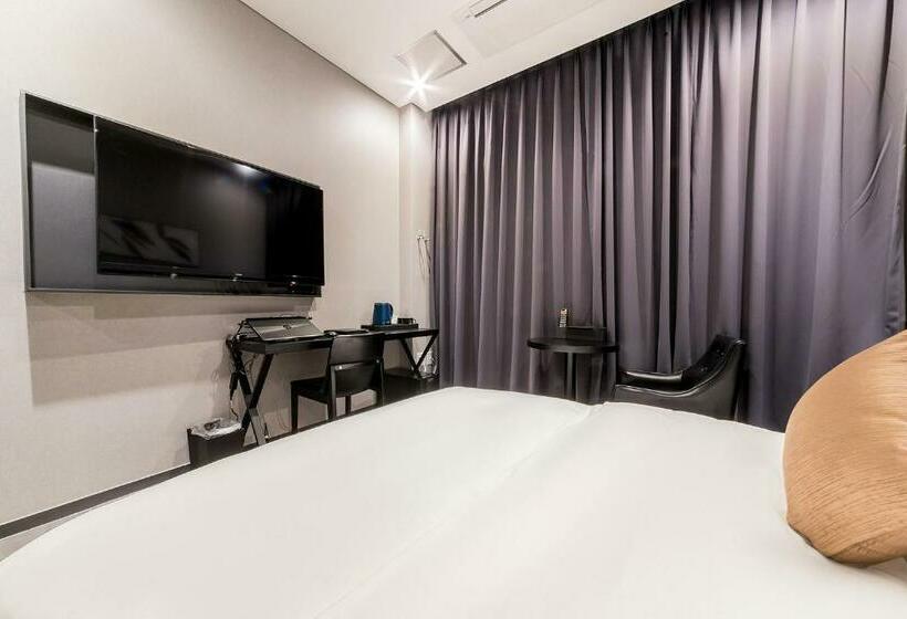 Отель Pyeongtaek Stay Tourist