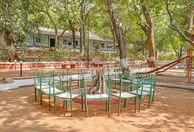 Hotel Treebo Cecil Resort, 600 Mtrs From Matheran Railway Station