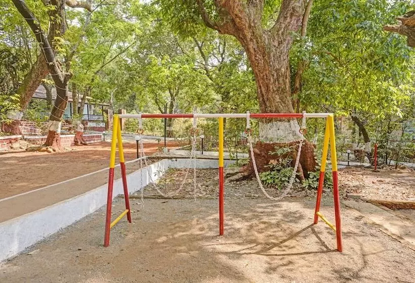 ホテル Treebo Cecil Resort, 600 Mtrs From Matheran Railway Station