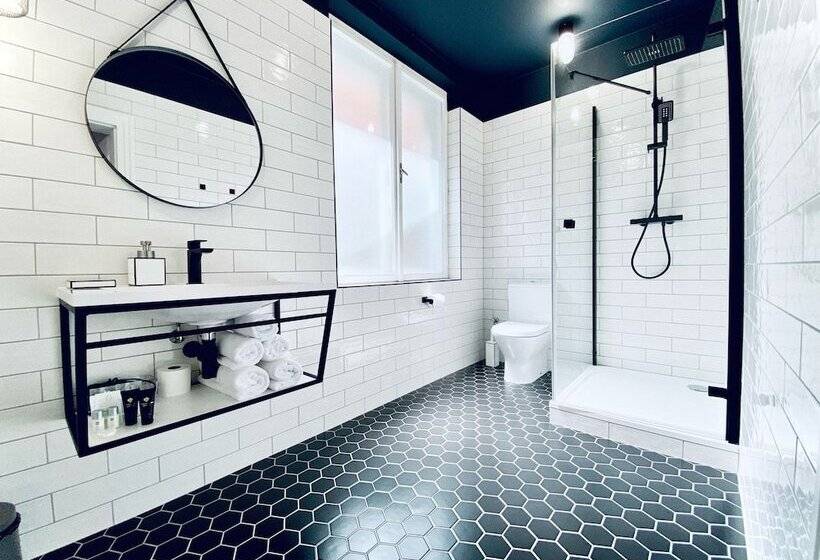 Pension Mono Adults Only