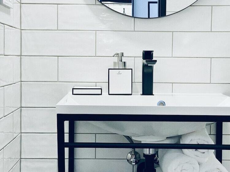 Pension Mono Adults Only