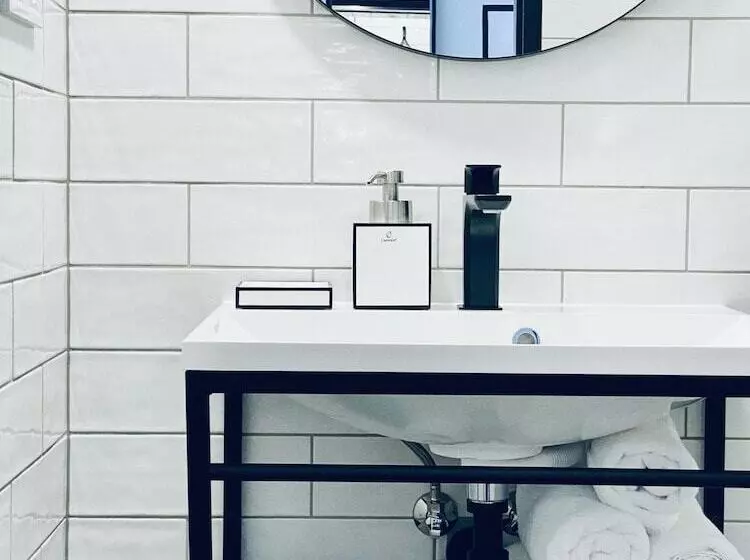 Pension Mono   Adults Only