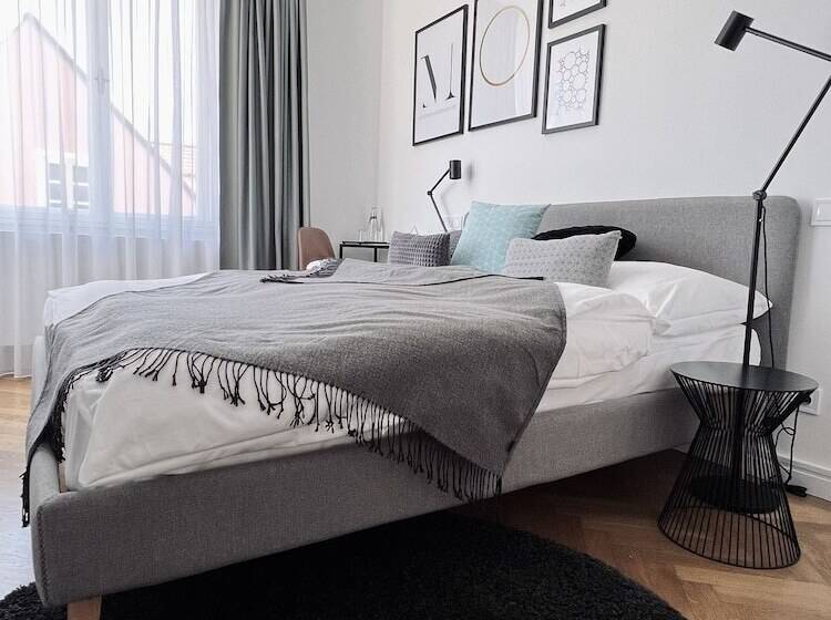 Pension Mono Adults Only