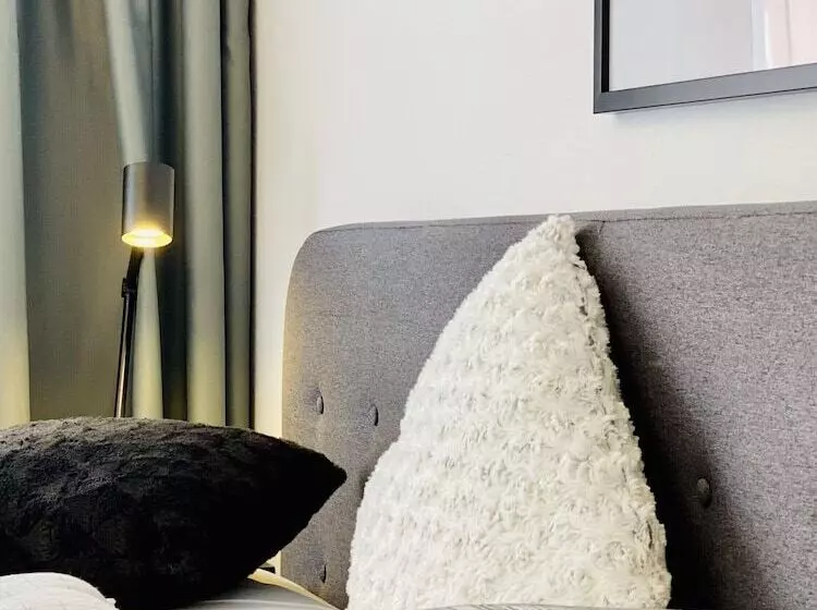 Pension Mono   Adults Only