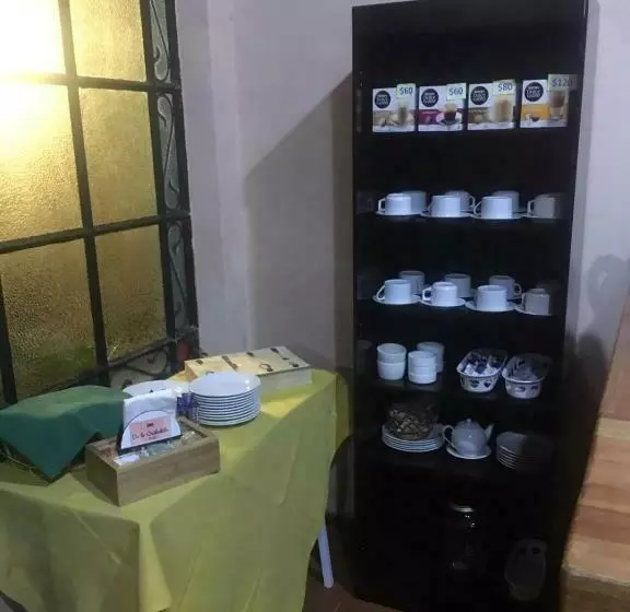 ユースホステル Posada De La Ciudadela