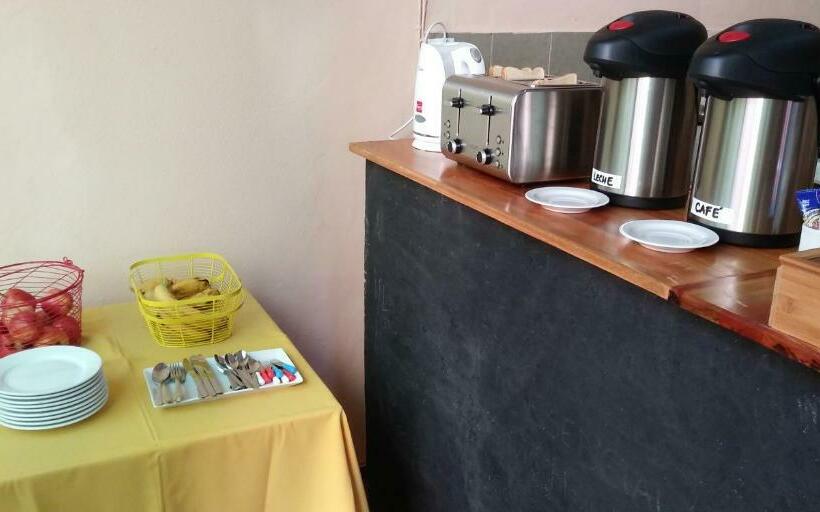 فندق صغير Posada De La Ciudadela