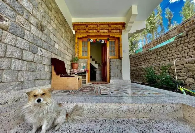 Aamiaismajoitus (B&B) Hidden Leaf Homestay