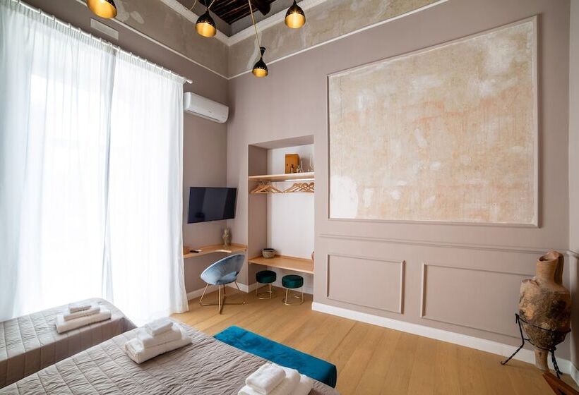 تختخواب و صبحانه The Duomo House By House In Naples