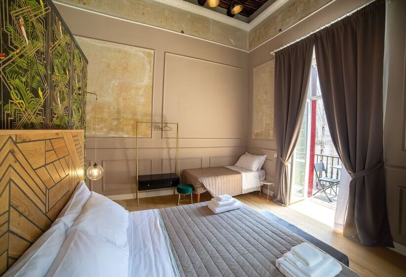 تختخواب و صبحانه The Duomo House By House In Naples