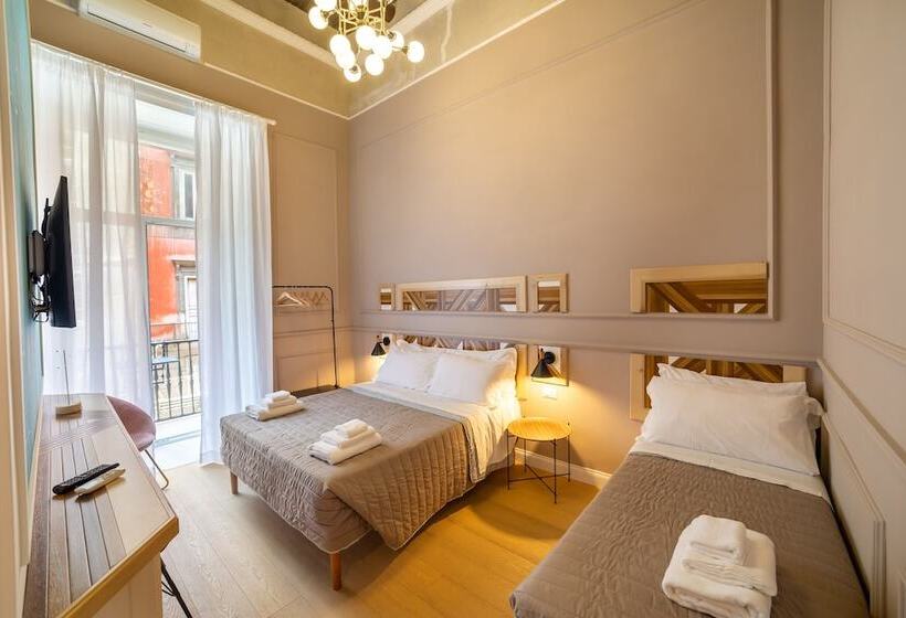 تختخواب و صبحانه The Duomo House By House In Naples