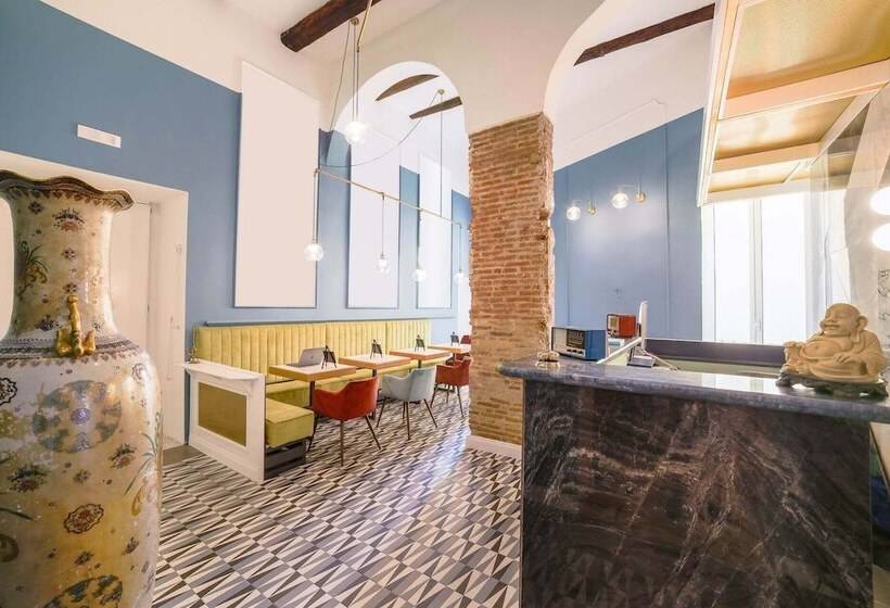 تختخواب و صبحانه The Duomo House By House In Naples