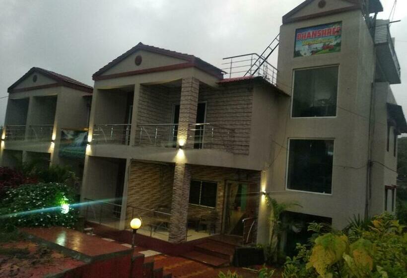 Hotel Dhanashree Residency