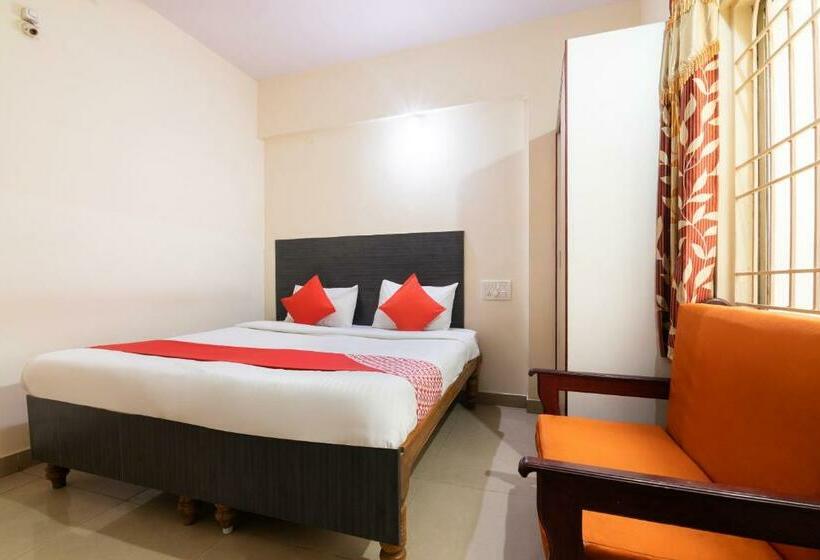 Отель O Rajmahal Boarding & Lodging