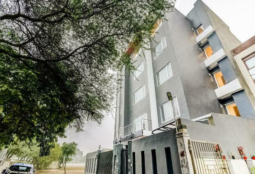 בית מלון כפרי Townhouse 282 Golf Course Road Gurgaon Near Appu Ghar