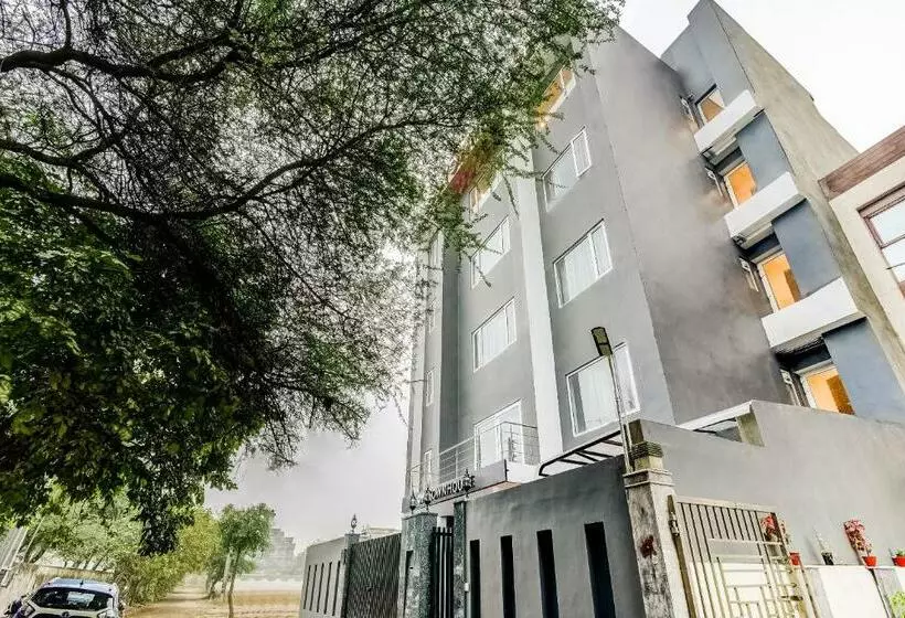 هتل Townhouse 282 Golf Course Road Gurgaon Near Appu Ghar