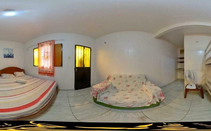 פנסיון Arapiri Guest House