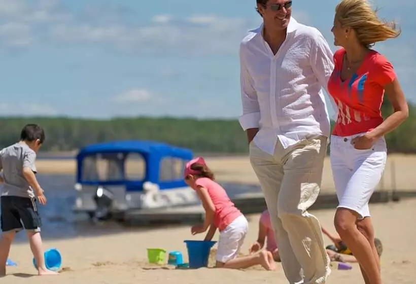 Lomakeskus Les Condos Du Lac Taureau  Rooms & Condos