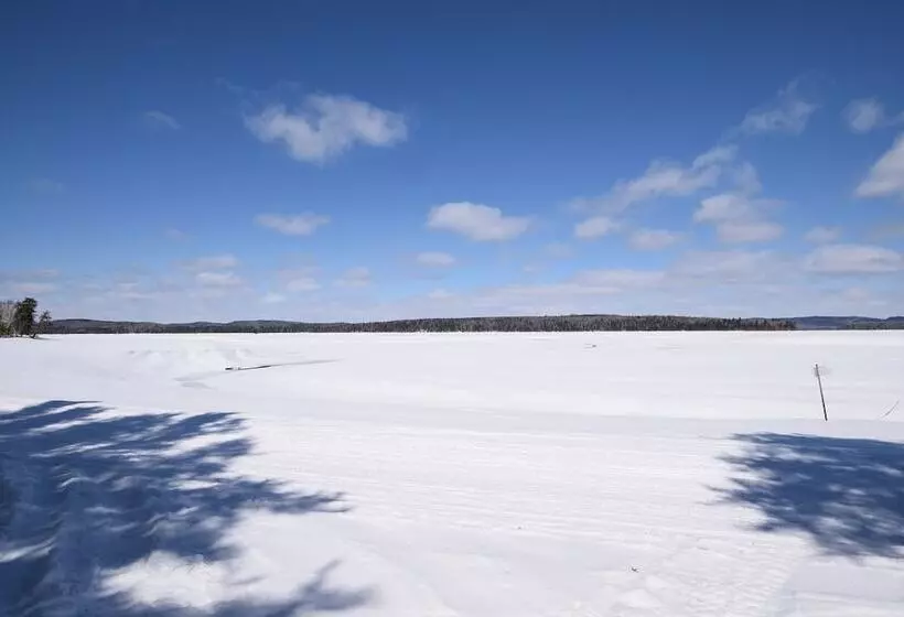 Lomakeskus Les Condos Du Lac Taureau  Rooms & Condos