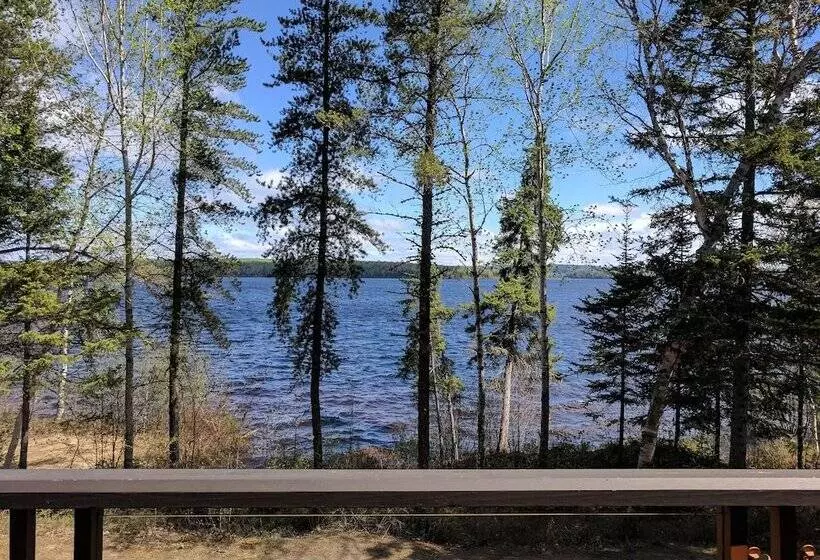 Lomakeskus Les Condos Du Lac Taureau  Rooms & Condos