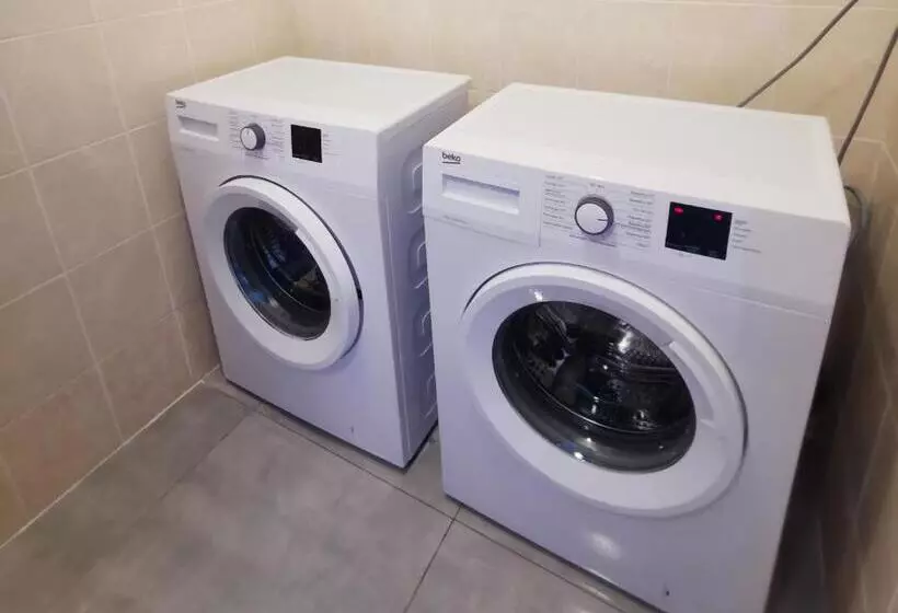 Отель Apogeum Aparts