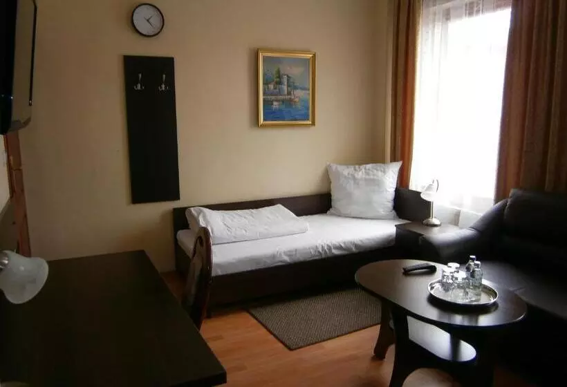 Отель Apogeum Aparts