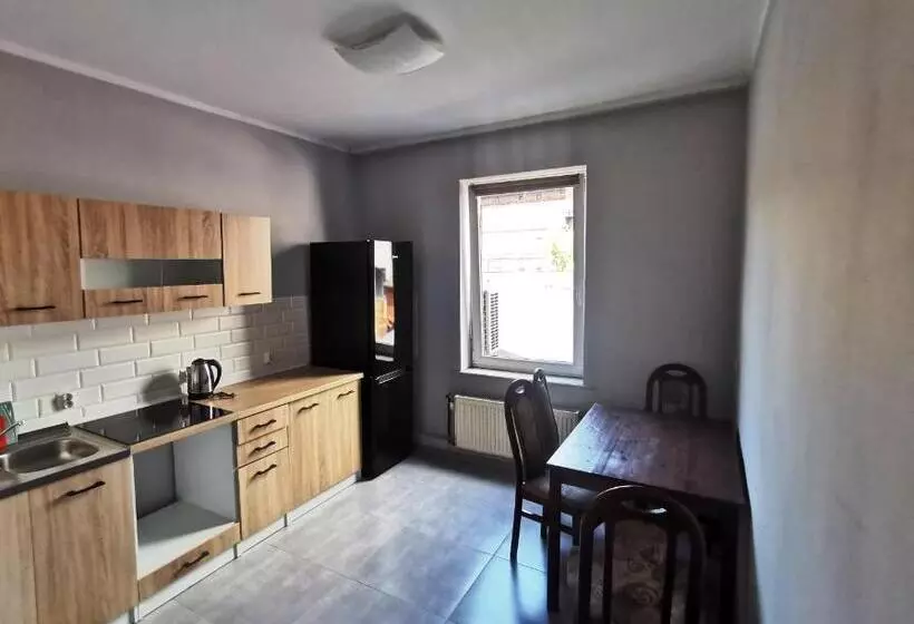 Отель Apogeum Aparts