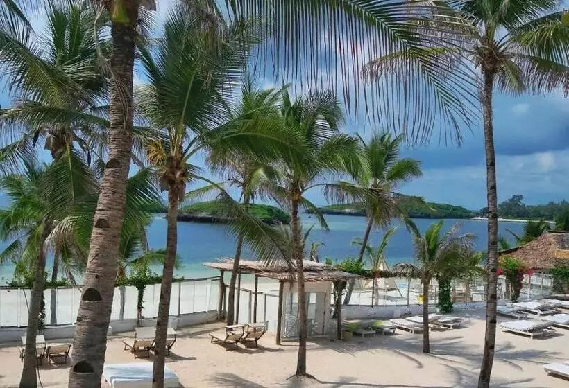 Hotel Barracuda Inn Resort