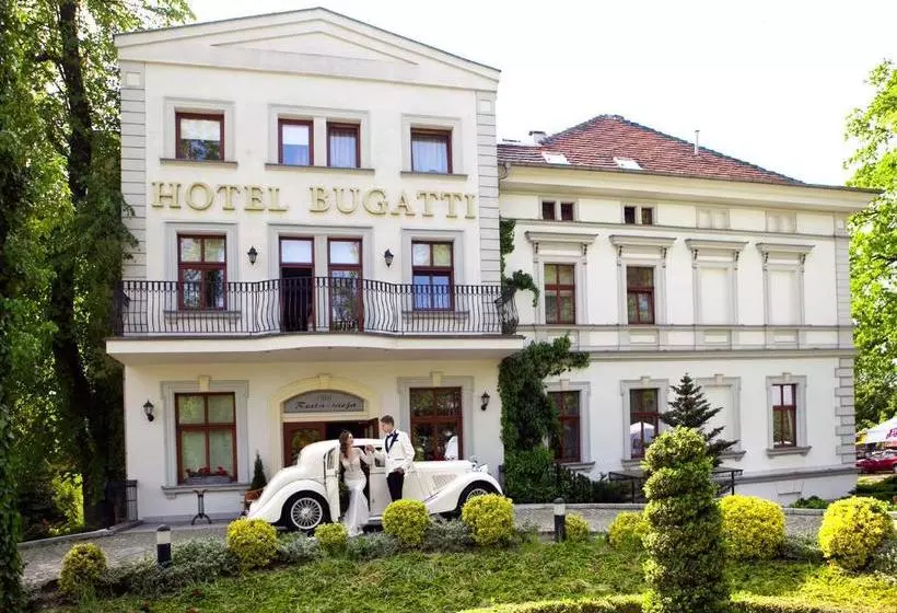 ホテル Bugatti