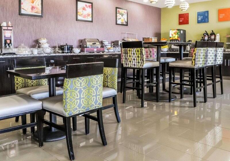 호텔 Comfort Inn & Suites Artesia