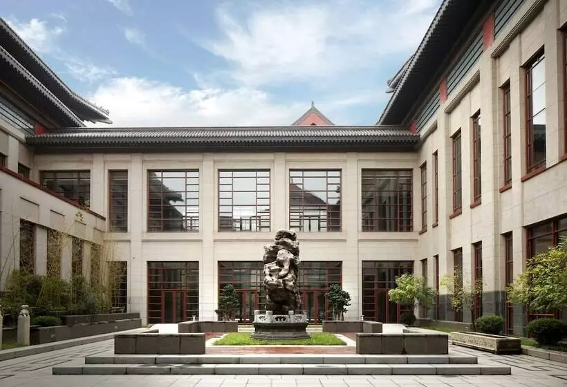 هتل Hilton Tianjin Eco City