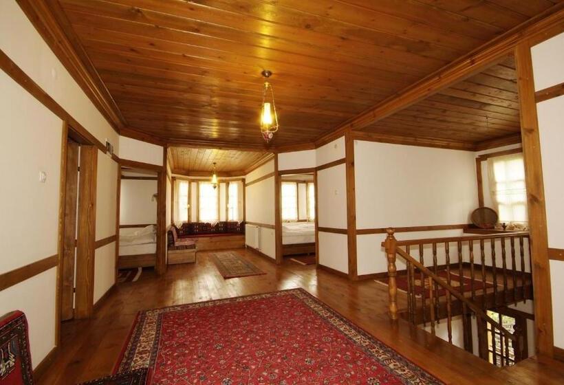 호텔 Kardelen Konakları